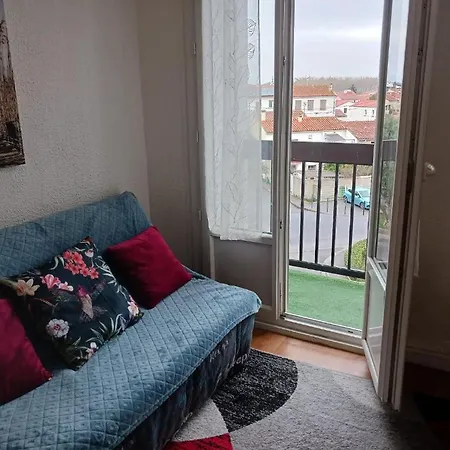 Daire Appartement T2, Linge Fournis,1Chambre,Balcon,Parking,10 Mn Plage *